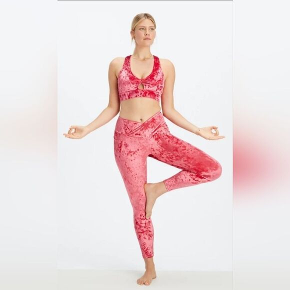 Fabletics 2 set  Velour Crossover Bra And Jogger Set size S - Picture 2 of 13